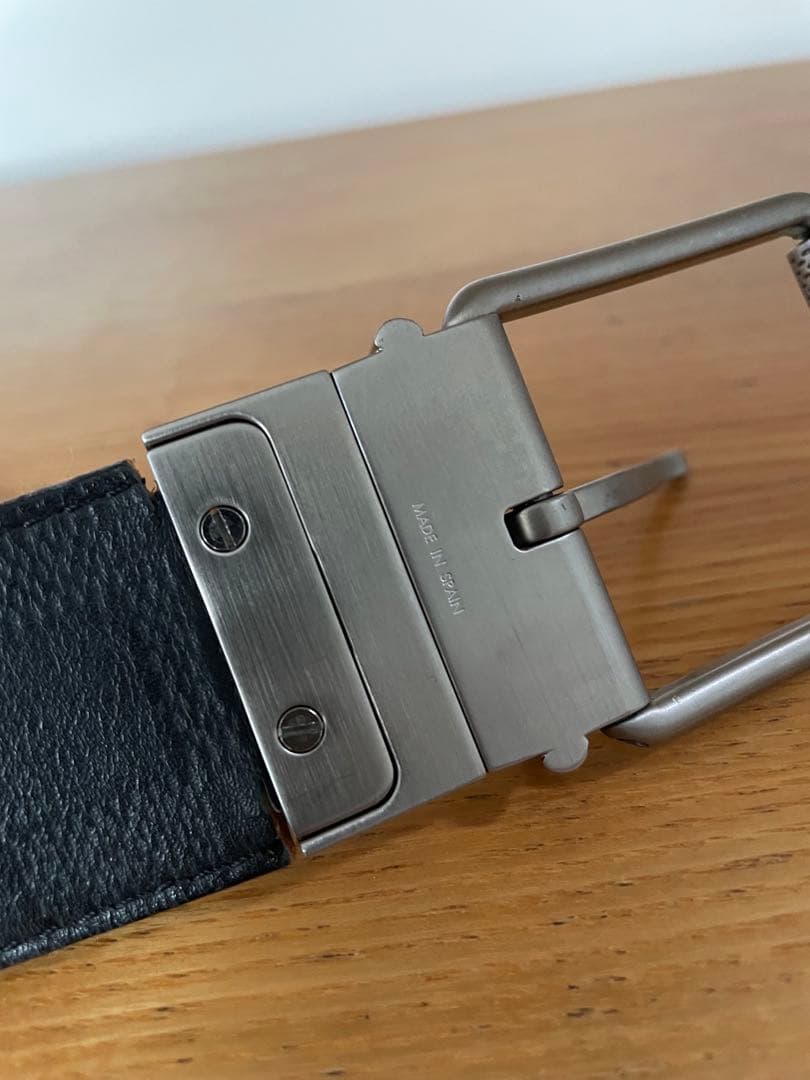 ルイヴィトン　ダミエ　アンフィニ　リバーシブルレザーベルト　GUCCI