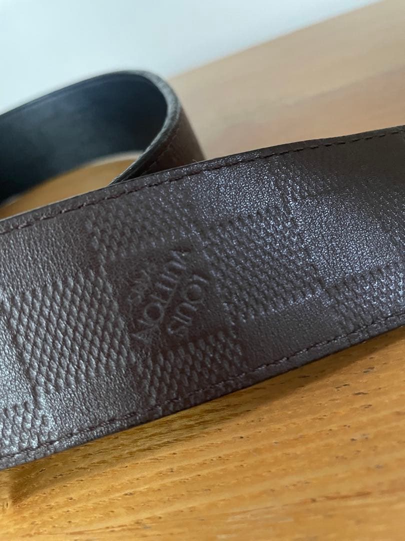ルイヴィトン　ダミエ　アンフィニ　リバーシブルレザーベルト　GUCCI