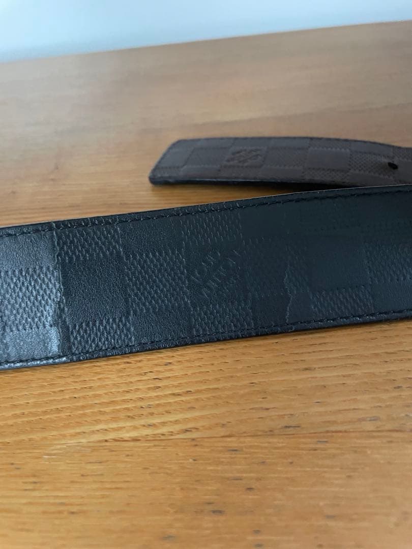 ルイヴィトン　ダミエ　アンフィニ　リバーシブルレザーベルト　GUCCI