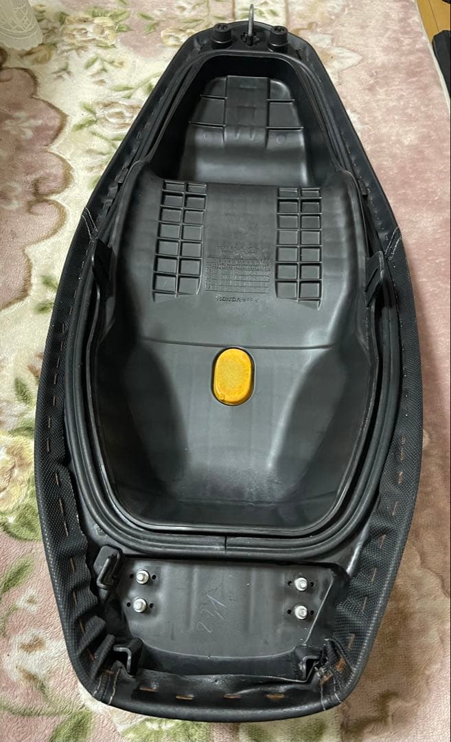 PCX JF56 純正シート