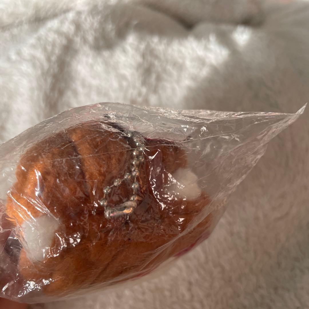 TOMSキティ　ぬいぐるみチェーンキーホルダー