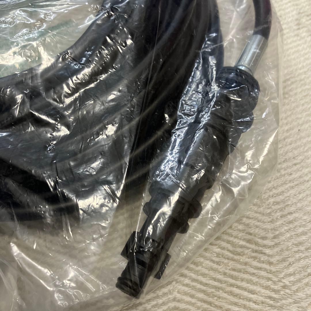 黒いホース 金属接続部