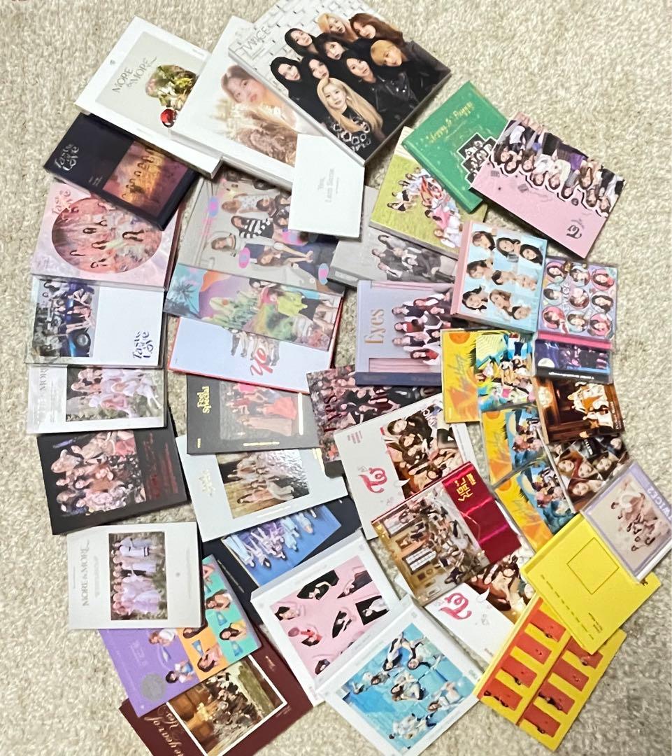 TWICEアルバムまとめ売り