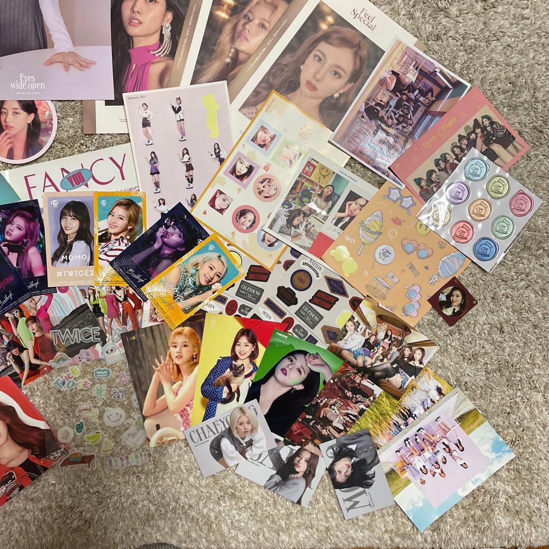 TWICEアルバムまとめ売り