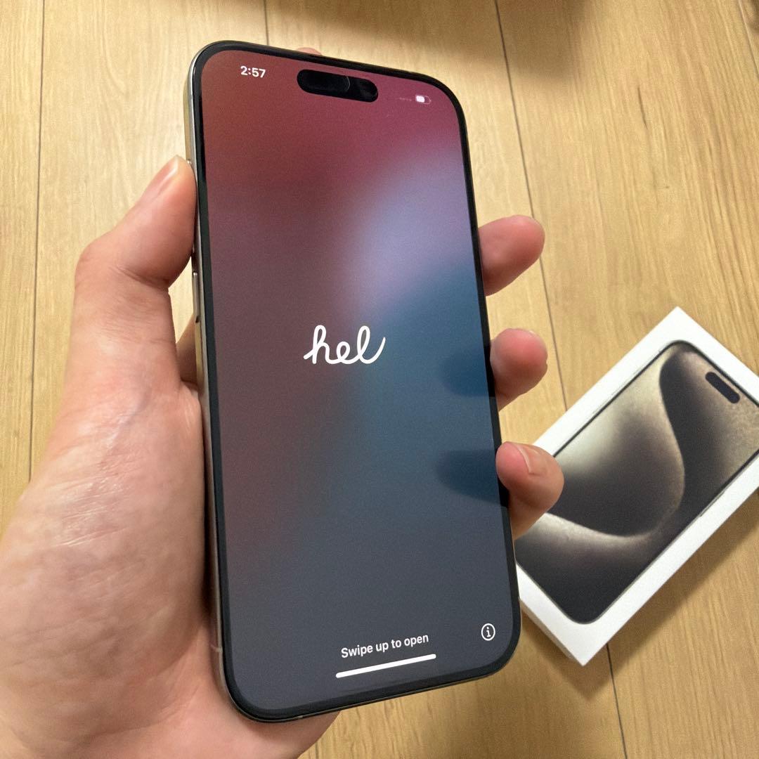 も*り様 Apple iPhone 15Pro本体 83%