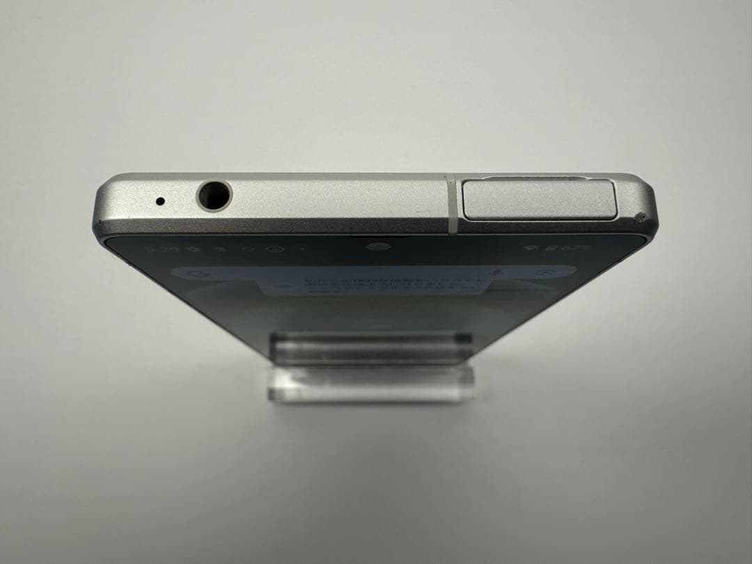 Aquos R8 SH-52D 256GB SIMフリー クリーム