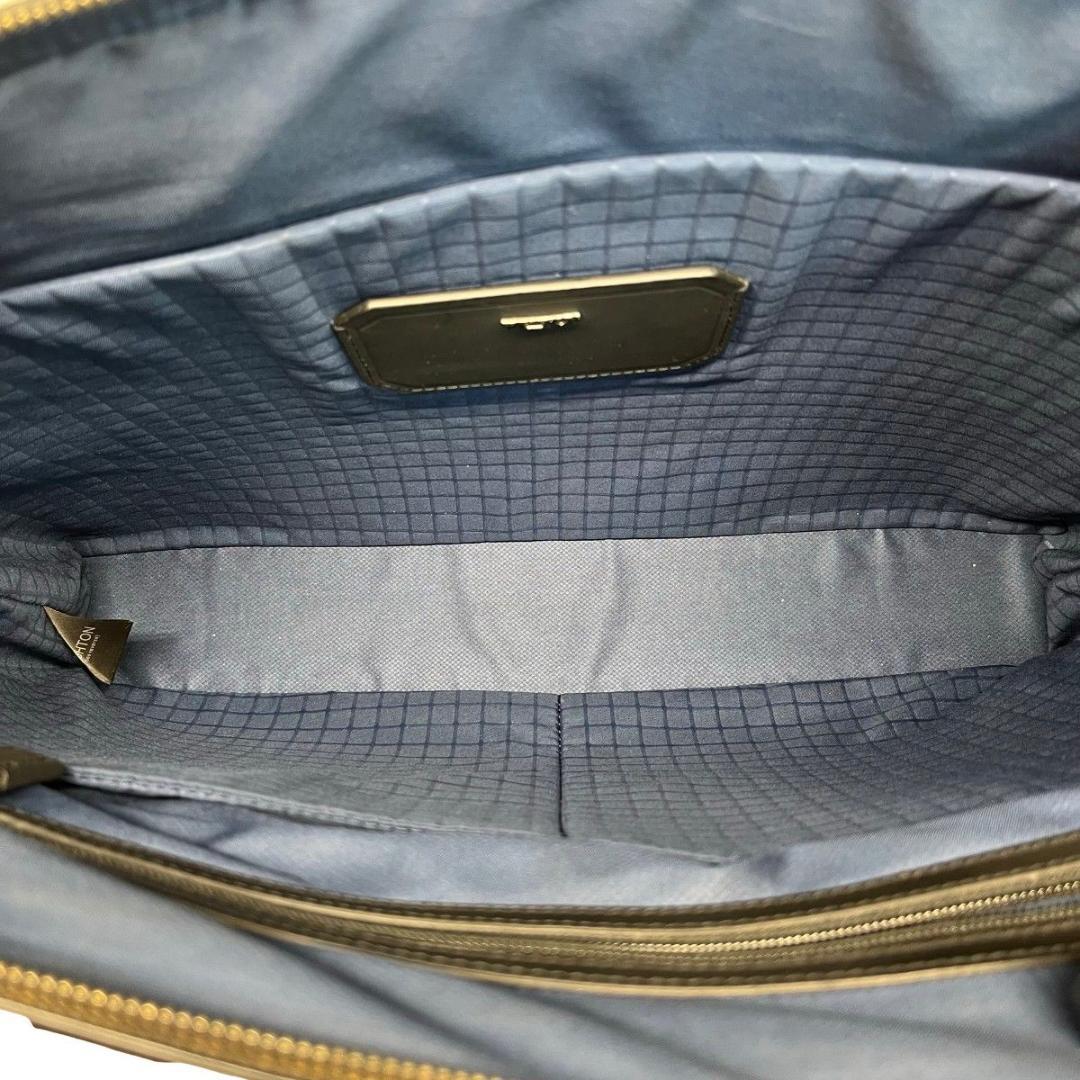 美品　TUMI　トゥミ　 ブリーフケース 　cfx カーボンファイバー