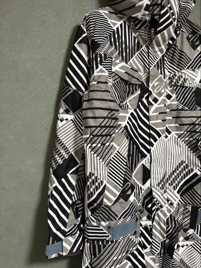 【美品】 ESTIVOエスティボ　スノーボードウェア　つなぎ　ジャンプスーツ　M