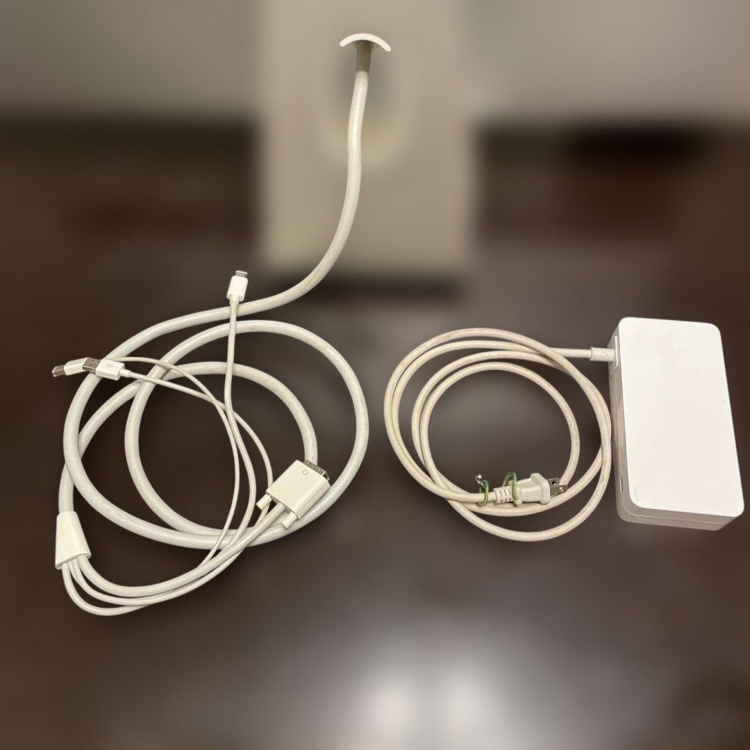 ディスプレイ・モニター本体 30inch Apple Cinema HD Display (A1083)