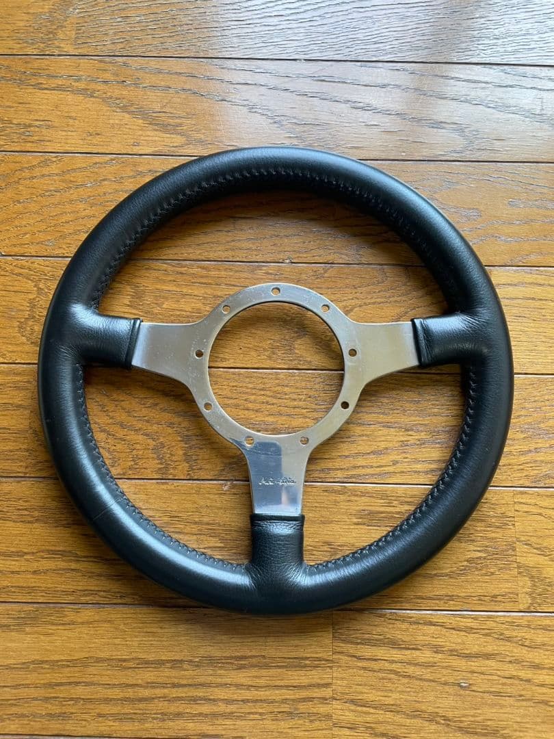 ローバーミニ モトリタレザース ステアリング30パイ 目立った傷や汚れなし