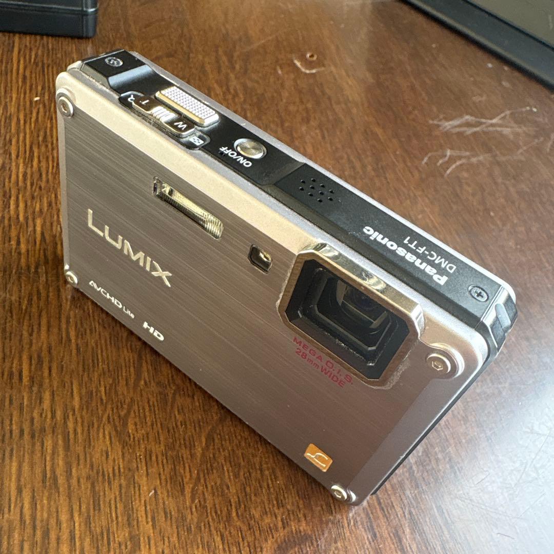 Panasonic DMC-FT1 防水デジタルカメラ