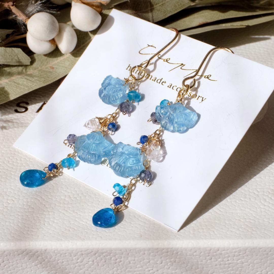 みっちゃん ♦︎14kgfアクアマリンフリルカービングピアス