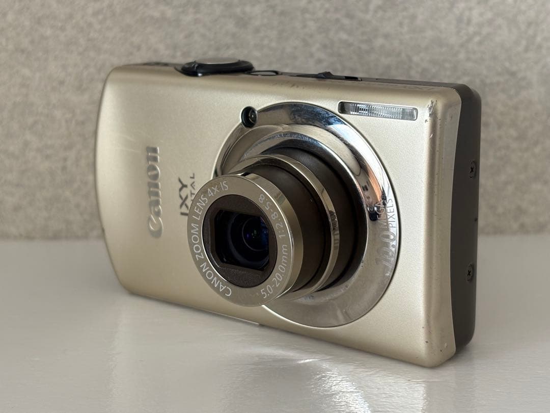 Canon IXY920IS ゴールド 動作品　充電器、SDカード4GB付き