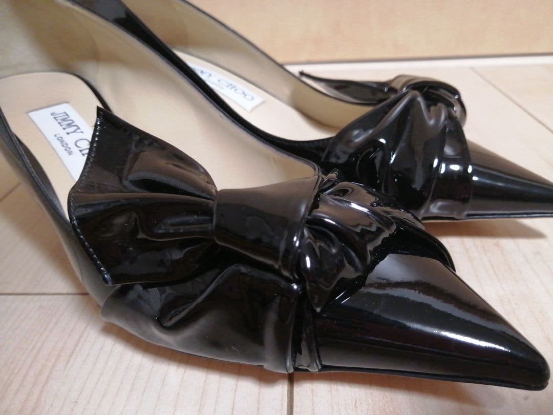 未使用 JIMMY CHOO エナメルリボンパンプス ブラック 37