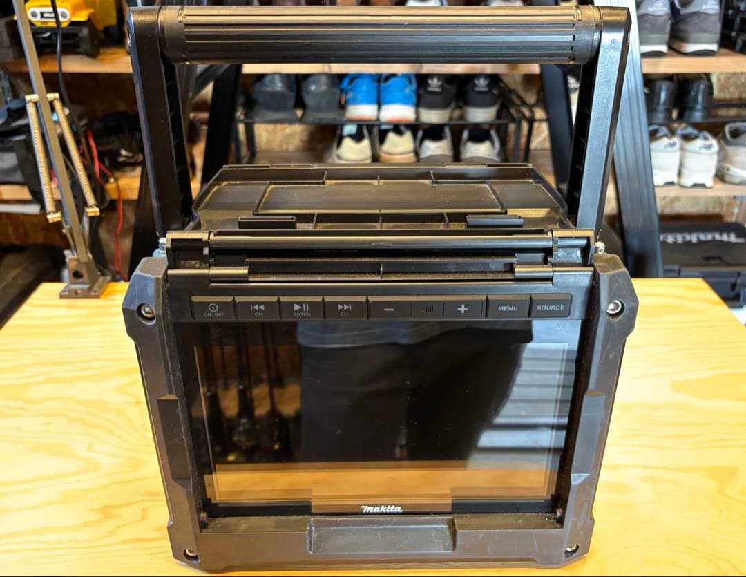 Makita ポータブルテレビ ラジオ Bluetooth