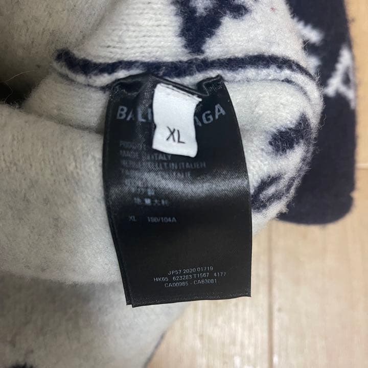 最終値下げしました！BALENCIAGAバレンシアガ　ニット
