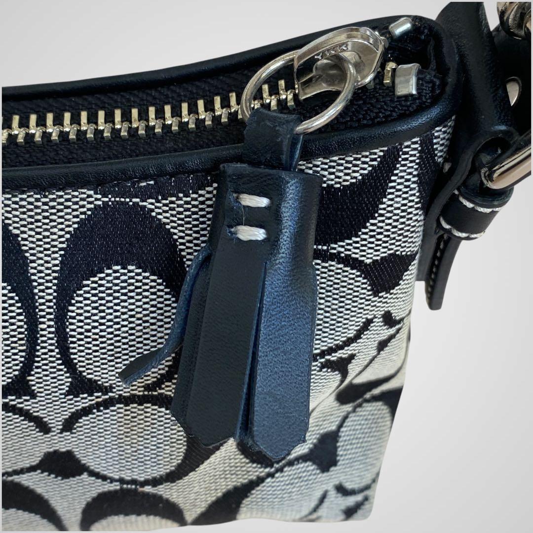 コーチ アクセサリーポーチ ワンショルダー シグネチャー