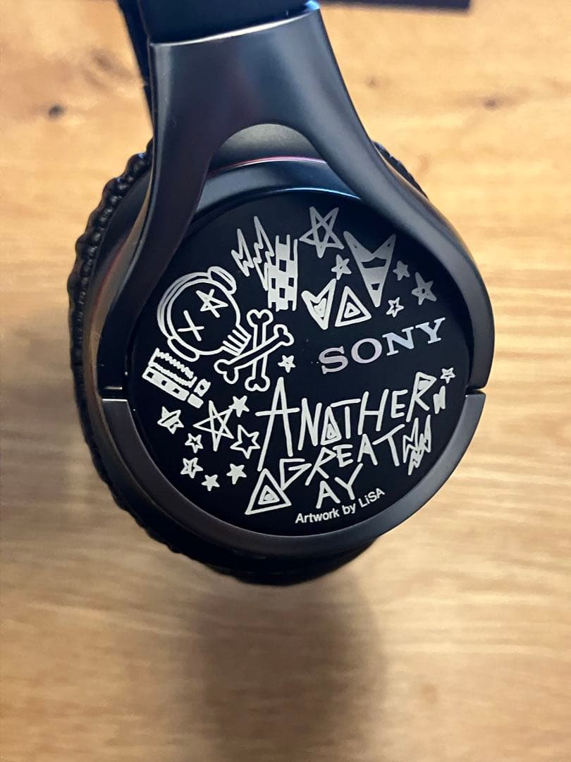 LiSAコラボモデル ヘッドホン SONY MDR-10RC