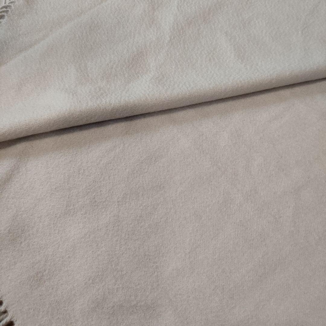 a52 超美品　ジョンストンズ　エルガン　マフラー　カシミヤ100 薄グレー