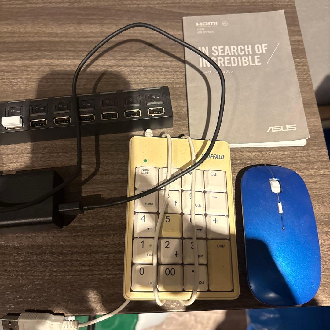 ASUS Windowsタブレット 本体 シルバー BAPEケース付き2in1