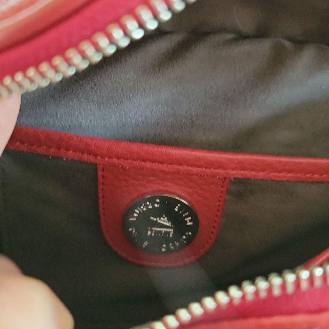 Pelle Morbida レッド ボディバッグ