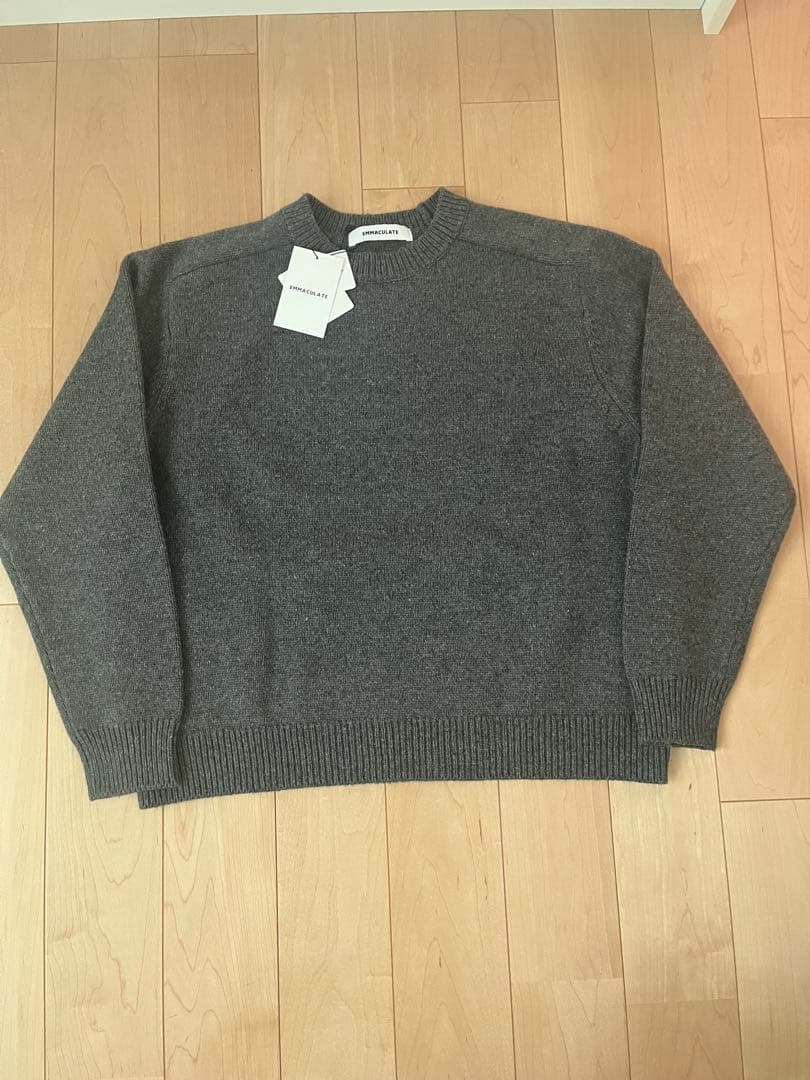 【にこ】新品 EMMACULATEクルーネックニット