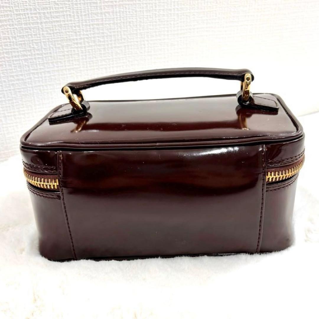 良品　グッチ　バニティバッグ　メイクバッグ　収納　エナメル　ロゴ　ブラウン