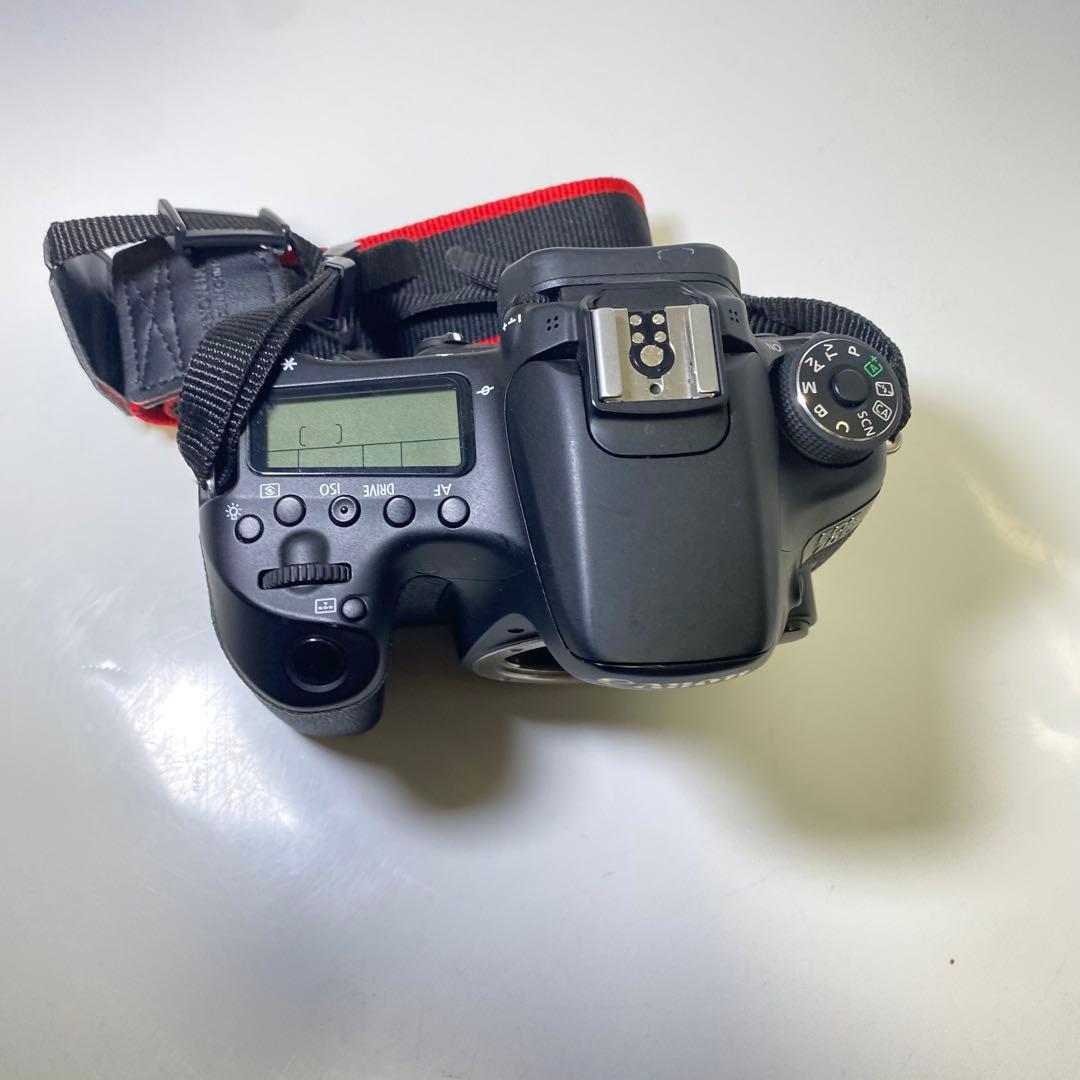 美品✨CANON EOS 70D ダブルズームレンズキット　Wi-Fi機能搭載