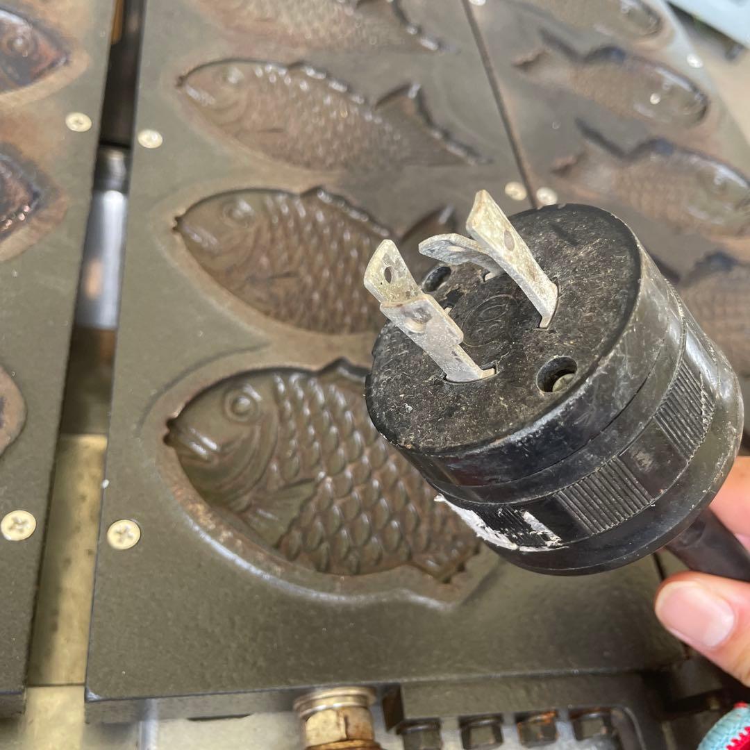 ジャンク品たい焼き器 6匹×2連 鯛焼き器/厨房機器/業務用