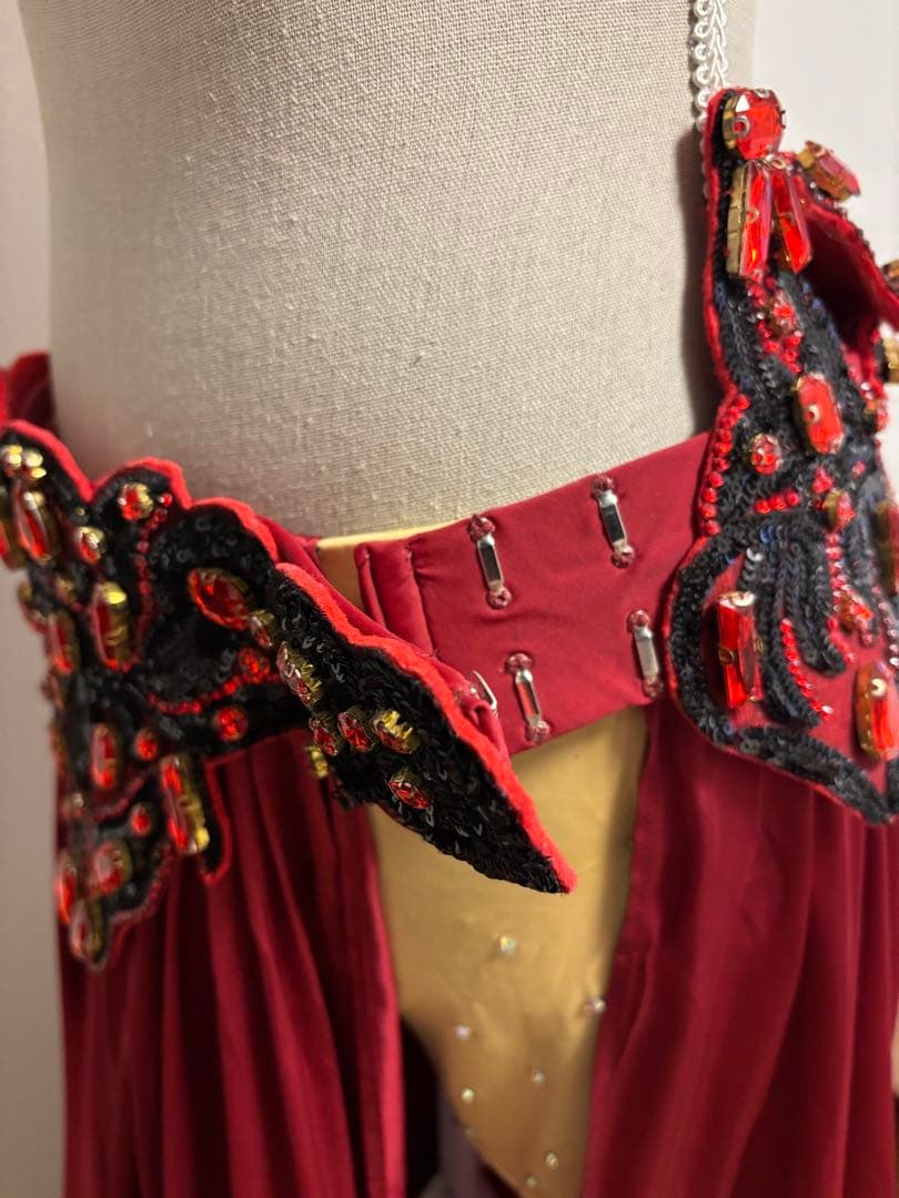 bbb＊エジプト製＊ベリーダンス 衣装セットアップ (赤と黒)オリエンタル