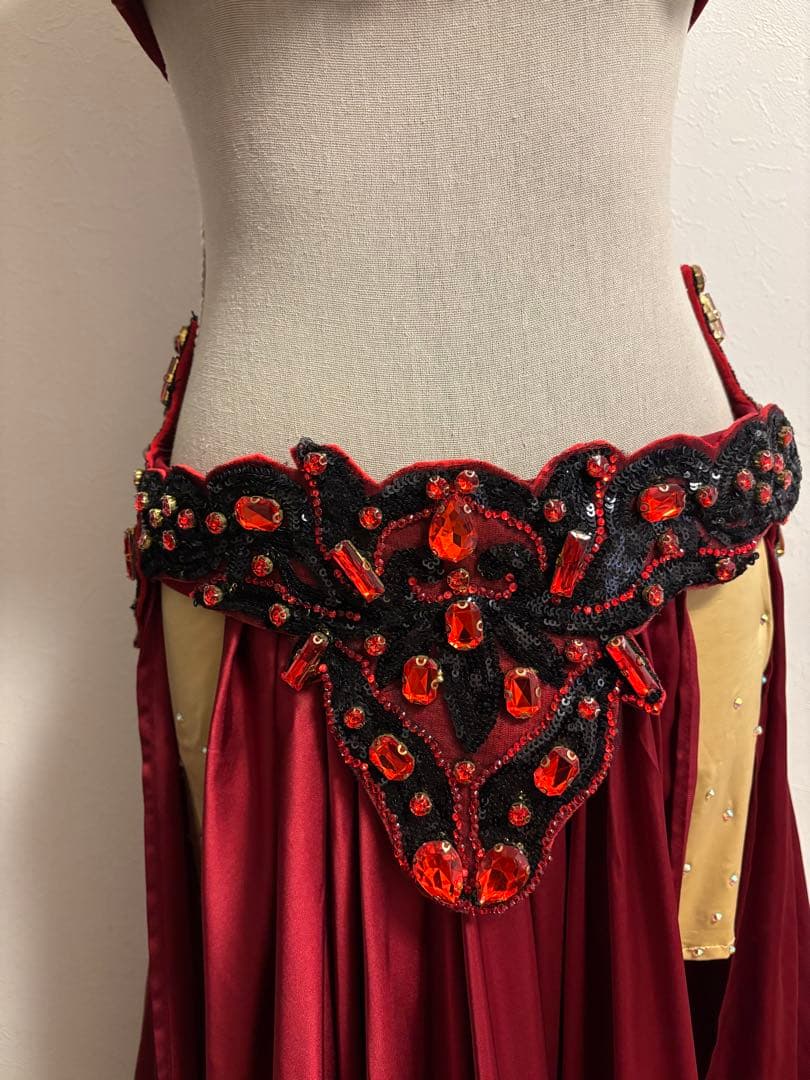 bbb＊エジプト製＊ベリーダンス 衣装セットアップ (赤と黒)オリエンタル