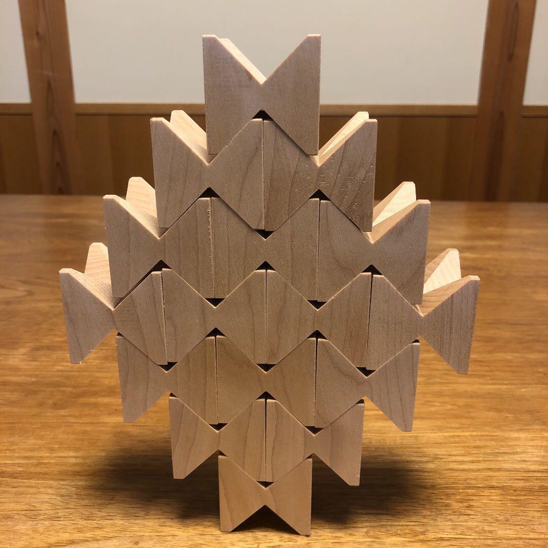 貴重な無垢材の積み木、パズル、ブロック/25mm 36ピース