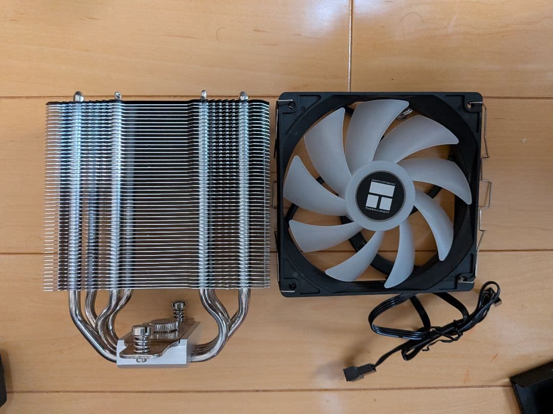 intel Core i7-8700 マザーボード、クーラー付き