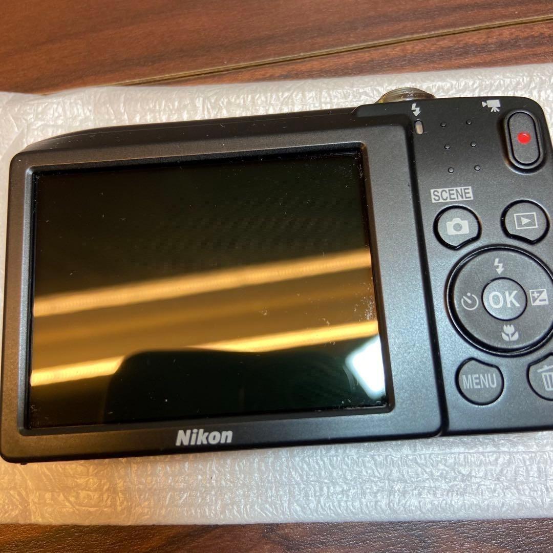 Nikon coolpix A100 デジカメ ほぼ新品 4050