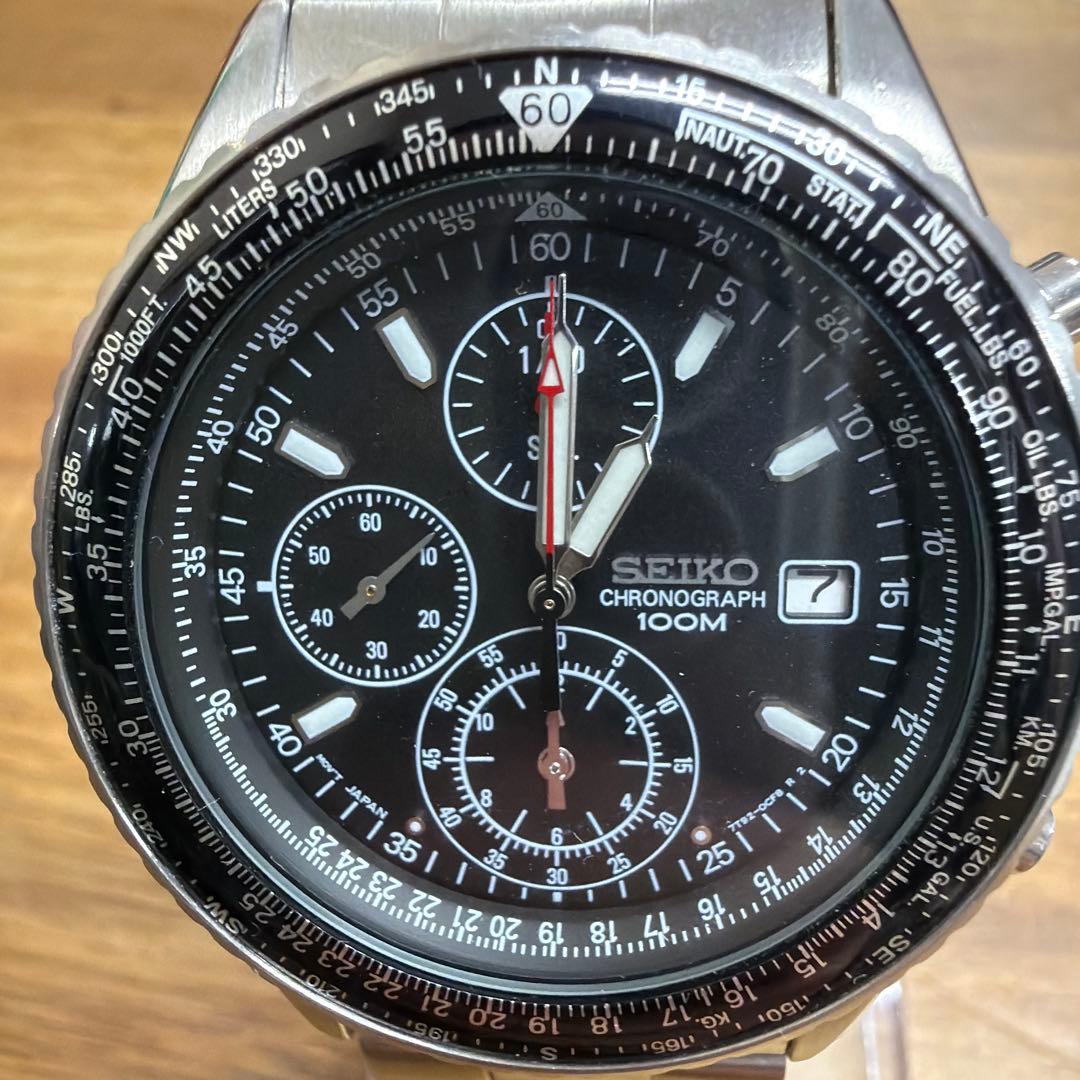 セイコー　7T92-0CF0 QZ 黒文字盤