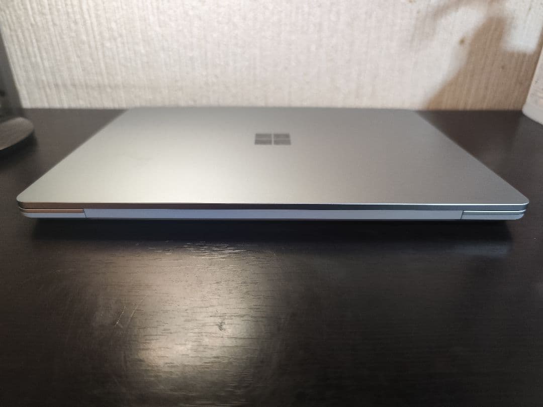 Microsoft Surface Laptop Go 第1世代