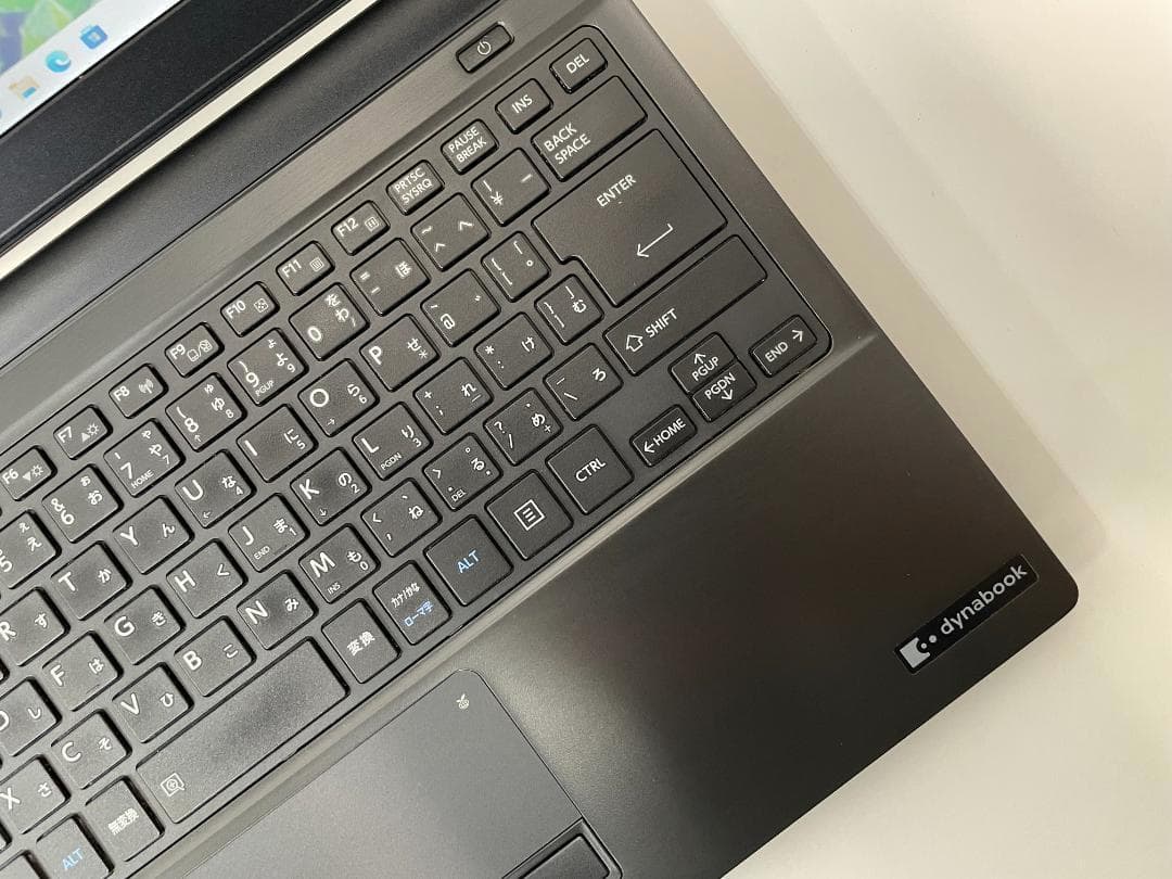 東芝　ノートパソコン　Windows11オフィス付き　i5七世代　SSD