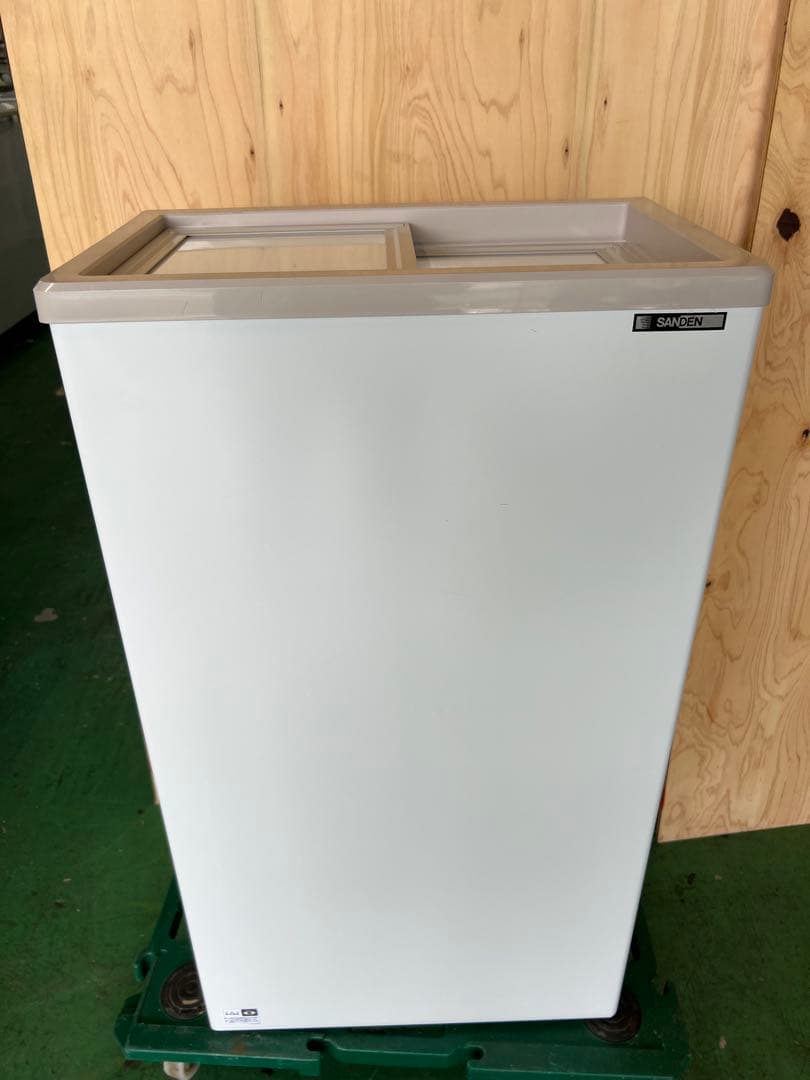 2022年 サンデン冷凍ストッカー 42L