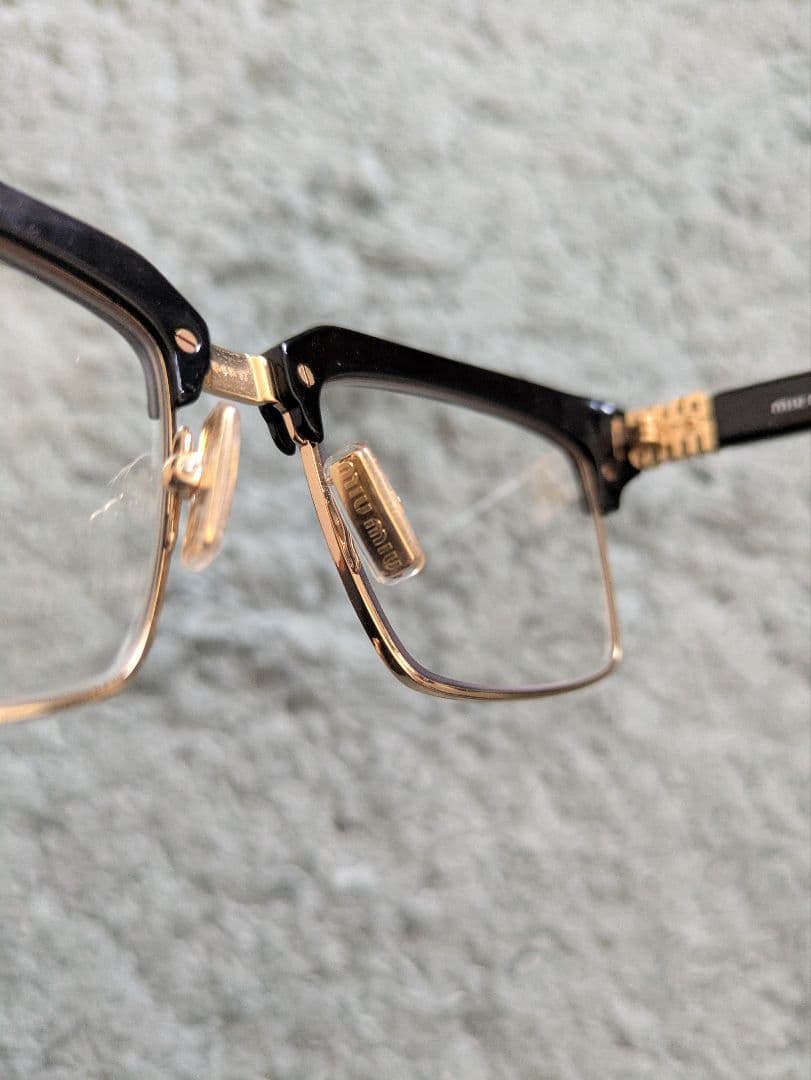 miu miu SMU10Z ランウェイサングラス