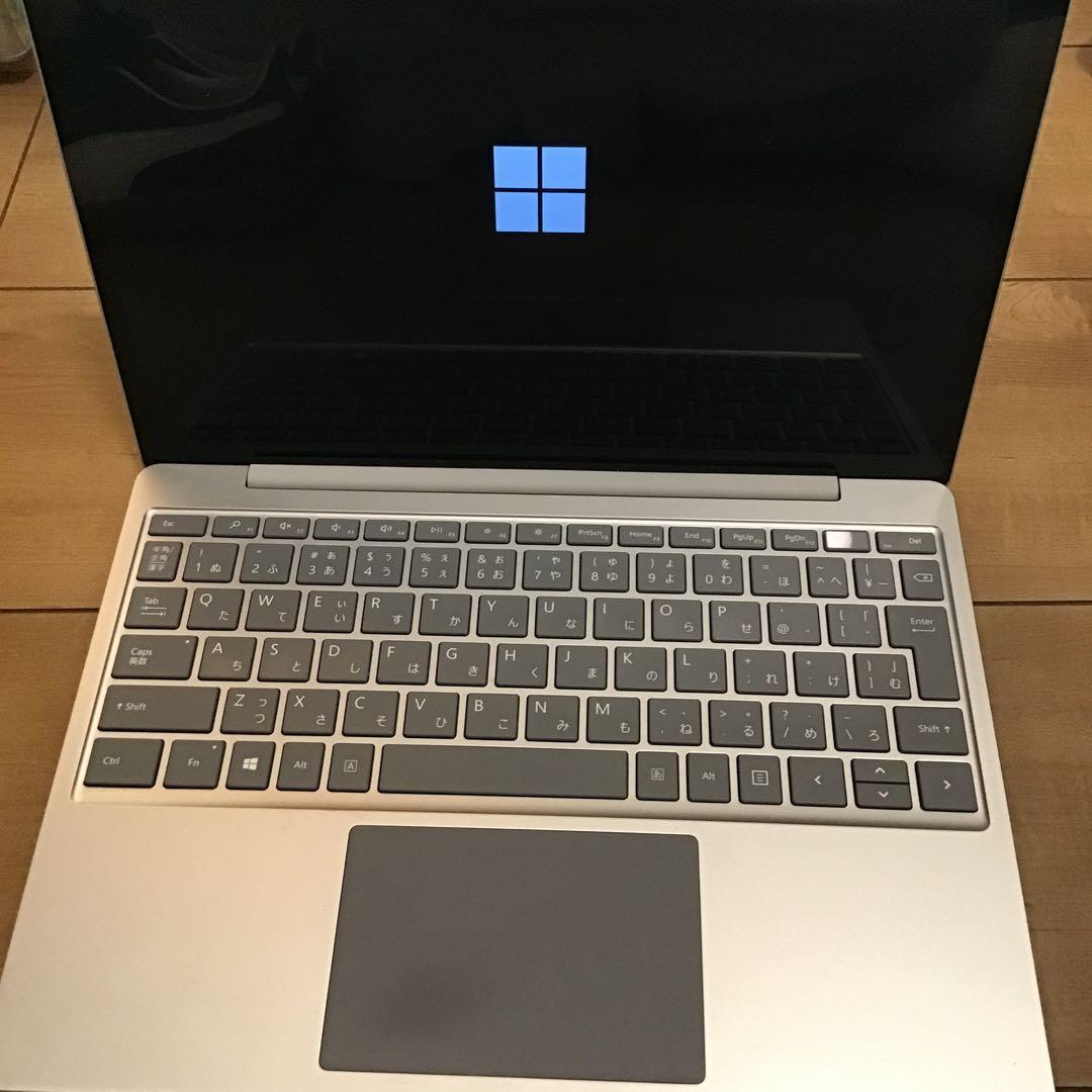 Microsoft Surface シルバー　11 windows 充電器付き