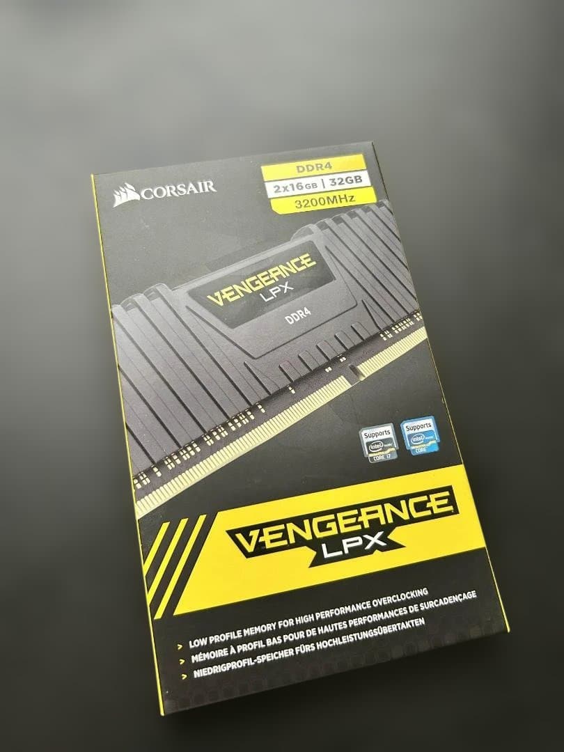 メモリー CORSAIR VENGEANCE LPX DDR4 32GB 3200MHz