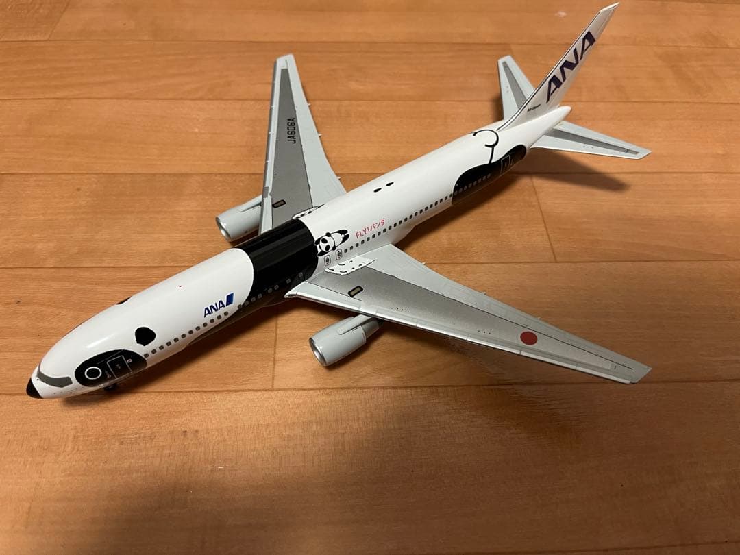 全日空商事ANA B767-300ER FLY!パンダ　JA606A 1/200