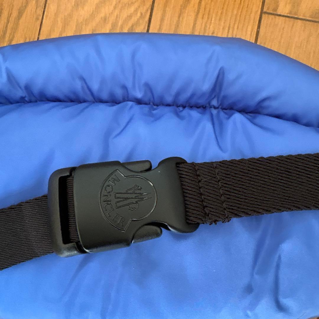 モンクレールボディバッグ