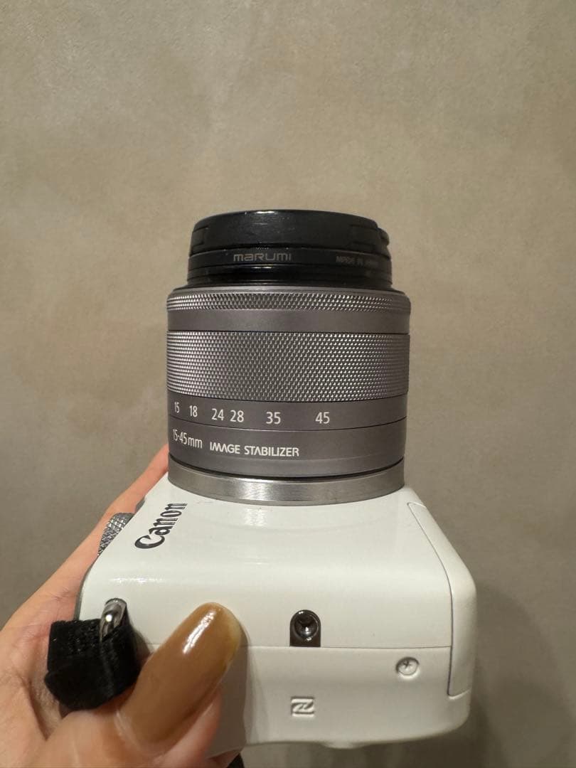 【美品*付属品付き】canon EOS M10ミラーレスカメラ