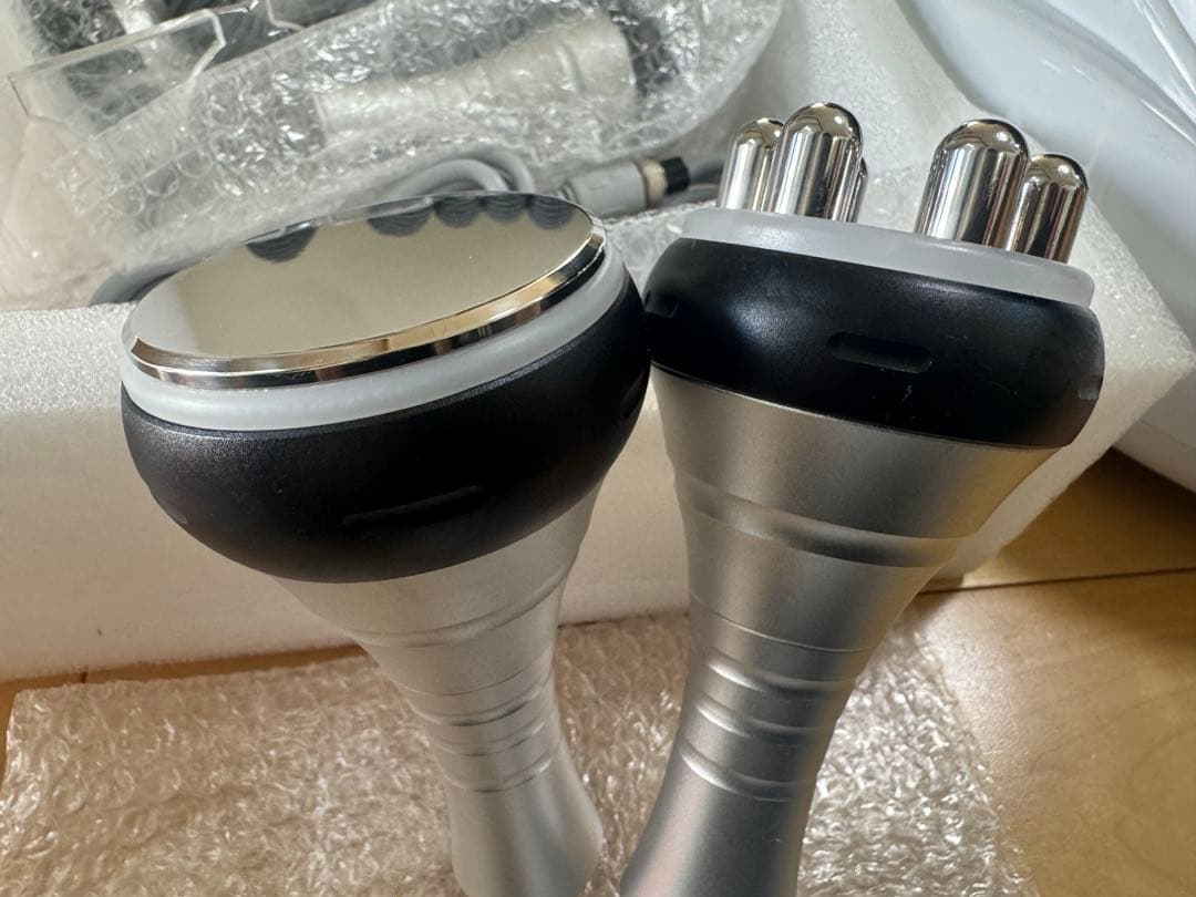 週末限定値引き中　業務用40khzキャビテーション&ラジオ波 正規品　ジェル付