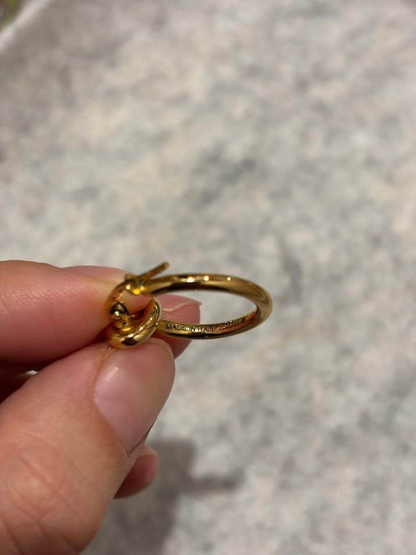 【チャイ】CELINE セリーヌ ノット フープ ピアス 片耳 ゴールド