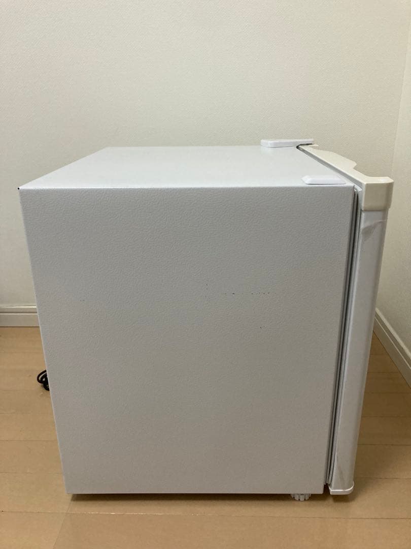 MAXZEN ホワイトコンパクト冷蔵庫
