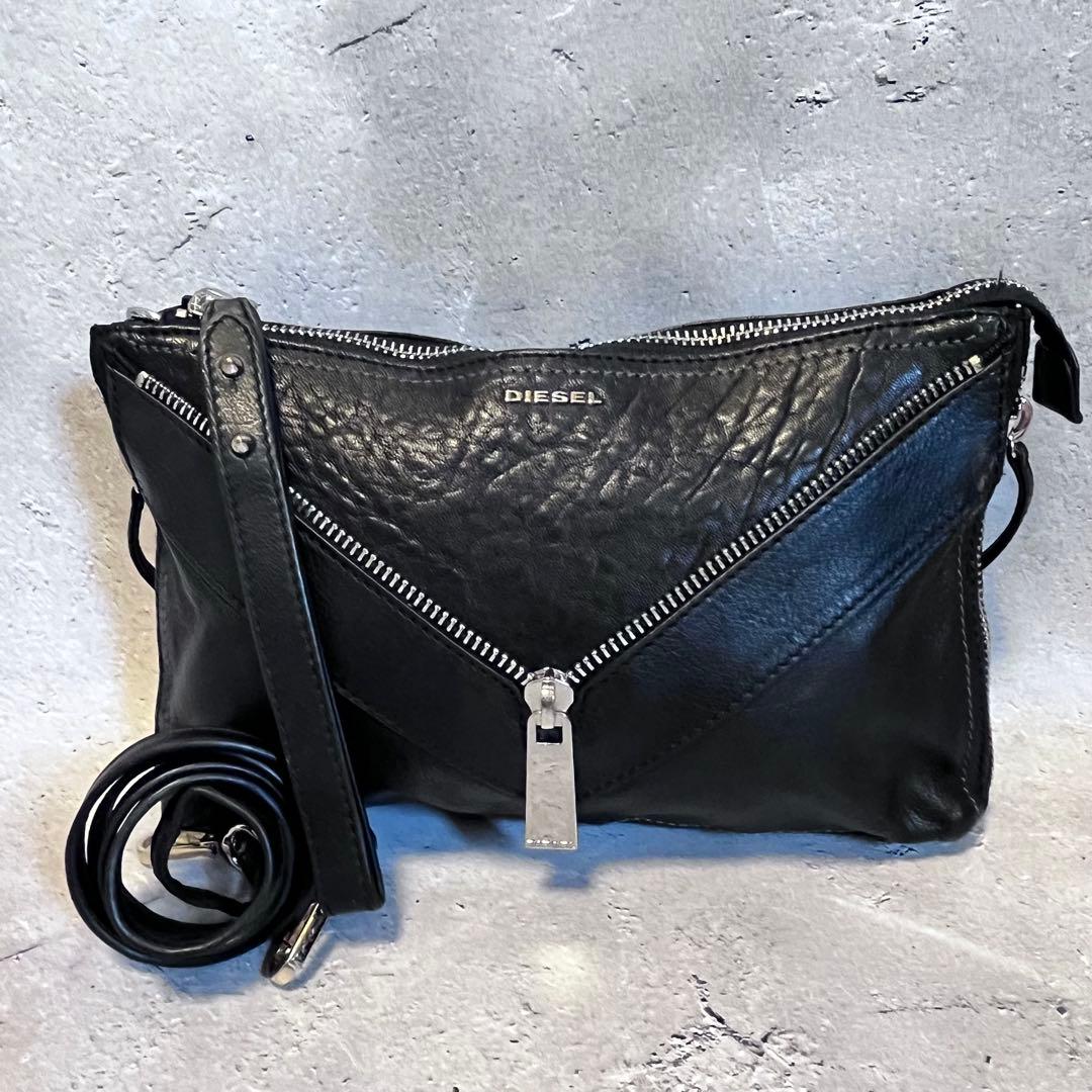 DIESEL ブラックレザーショルダーバッグ