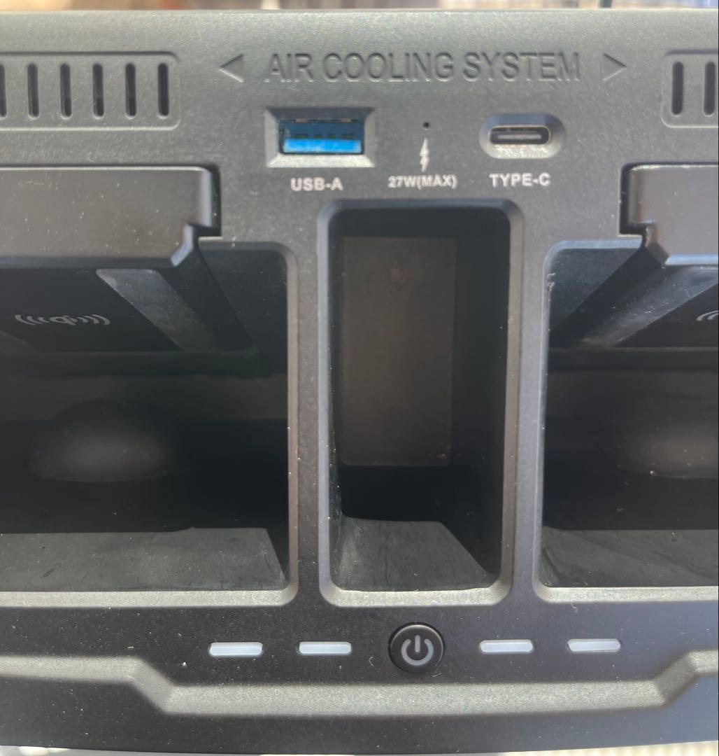 ランドローバー　ディフェンダー　ワイヤレス充電