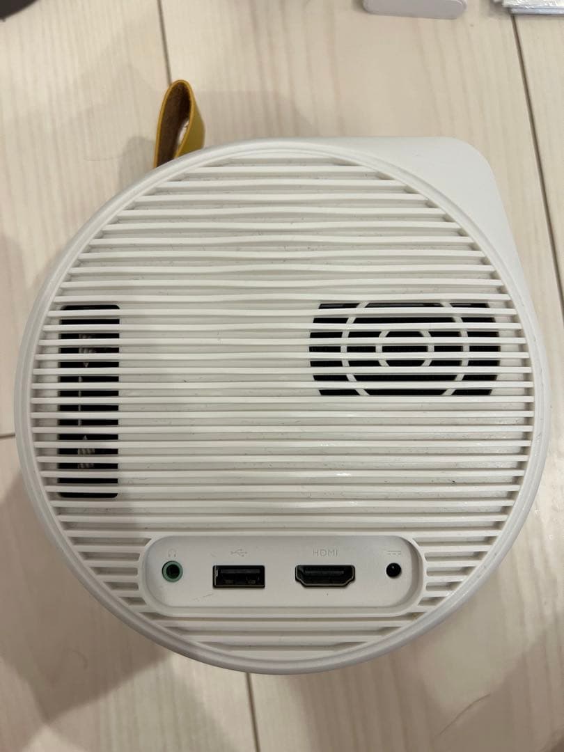 BenQ GV11 モバイルプロジェクター